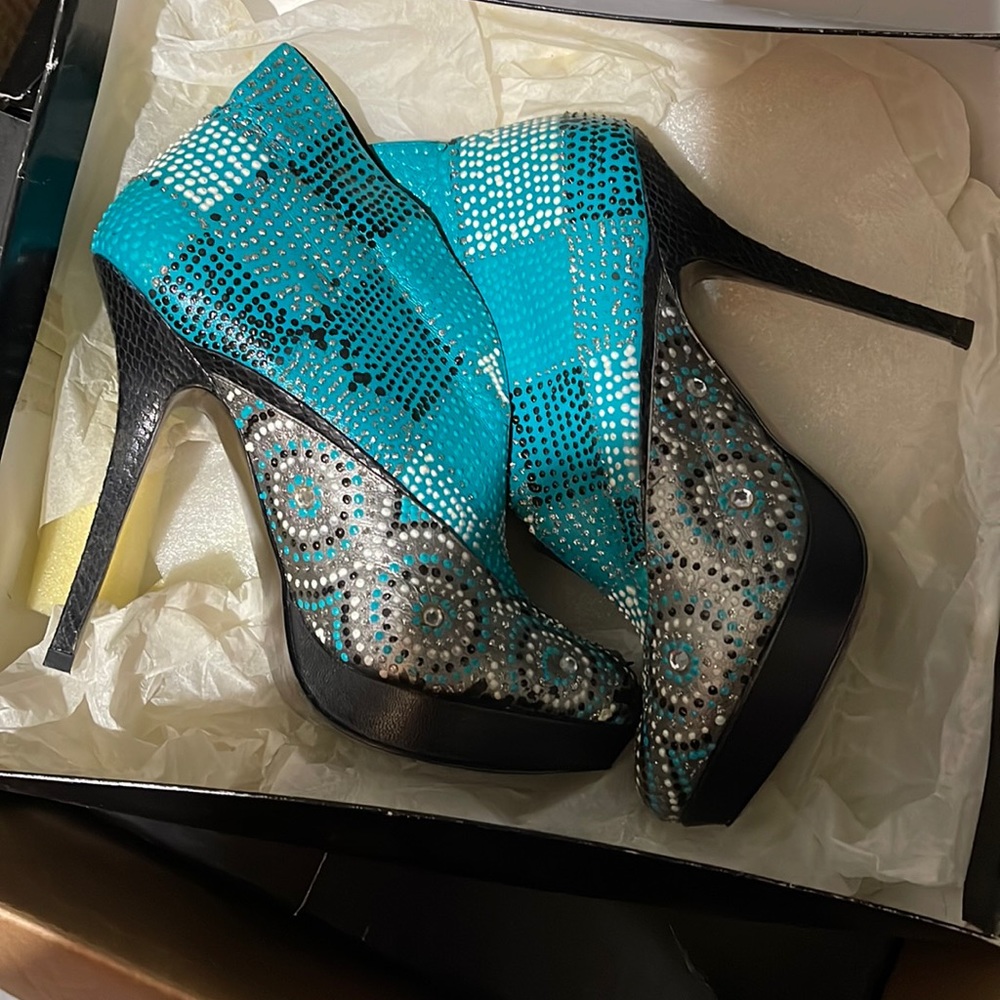 Custom made heeled bootie
